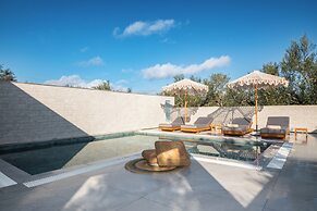 Camelia Luxury Suites - Private Pool & Jaccuzi