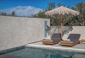 Camelia Luxury Suites - Private Pool & Jaccuzi