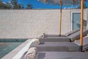 Camelia Luxury Suites - Private Pool & Jaccuzi