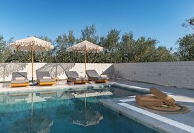 Camelia Luxury Suites - Private Pool & Jaccuzi