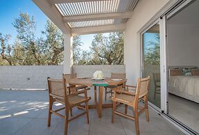 Camelia Luxury Suites - Private Pool & Jaccuzi