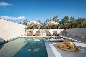 Camelia Luxury Suites - Private Pool & Jaccuzi