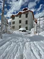 Snow Range Resort And Cottage
