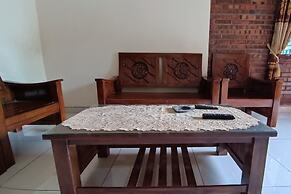 OYO 93839 Aquenda Homestay Syariah