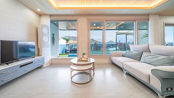 Namhae Eagless Poolvilla Pension