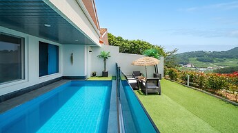 Namhae Eagless Poolvilla Pension