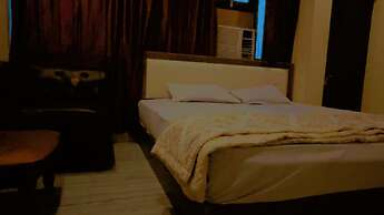 Goroomgo Black Hawk Jodhpur