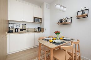 Bel Mare Apartment w/ Balcony by Renters