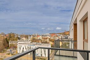 Bel Mare Apartment w/ Balcony by Renters