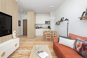 Bel Mare Apartment w/ Balcony by Renters