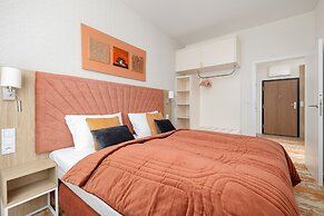 Bel Mare Apartment w/ Balcony by Renters