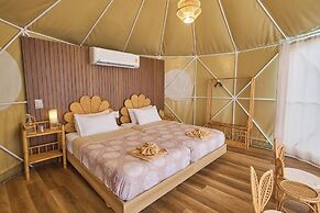 Eco Eyes Village