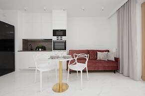 Air-conditioned Studio by Renters