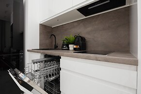 Air-conditioned Studio by Renters