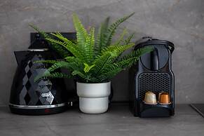 Air-conditioned Studio by Renters