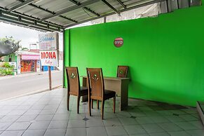 SPOT ON 93840 Guest House Amanda Syariah