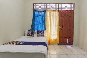 SPOT ON 93840 Guest House Amanda Syariah