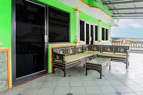 SPOT ON 93840 Guest House Amanda Syariah