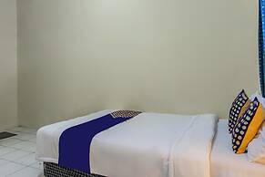 SPOT ON 93840 Guest House Amanda Syariah