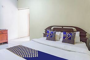 SPOT ON 93840 Guest House Amanda Syariah