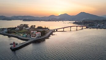 Tongyeong Haegando Pension
