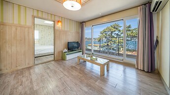 Tongyeong Haegando Pension