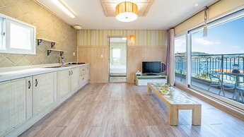 Tongyeong Haegando Pension