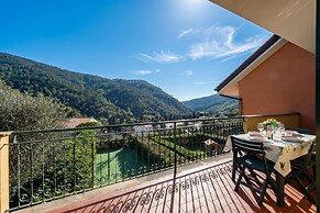 Peaceful Apartment In Deiva Marina