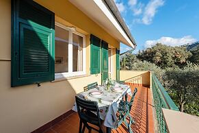 Peaceful Apartment In Deiva Marina