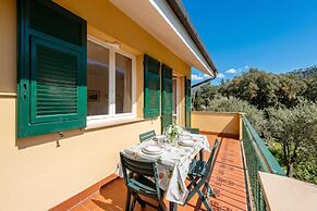 Peaceful Apartment In Deiva Marina