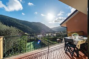 Peaceful Apartment In Deiva Marina