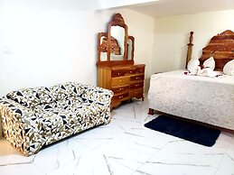 Chateau's Tranquil Apartments