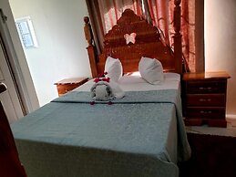 Chateau's Tranquil Apartments