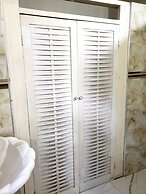 Chateau's Tranquil Apartments