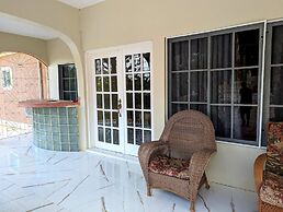 Chateau's Tranquil Apartments