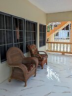 Chateau's Tranquil Apartments