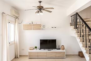 Ayia Thekla Sea Breeze Villa
