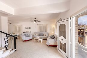 Ayia Thekla Sea Breeze Villa