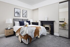 Luxurious 4 Bed House - Sleeps 8