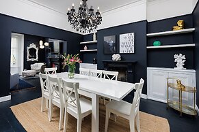 Luxurious 4 Bed House - Sleeps 8