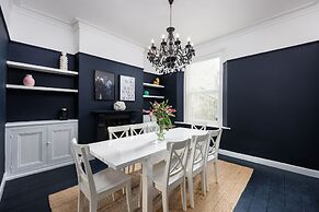 Luxurious 4 Bed House - Sleeps 8