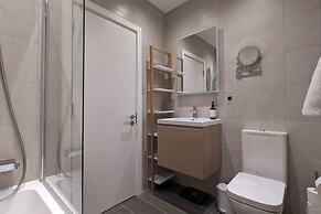 Adelphi Townhouse Contemporary 2 Bed 1 Bath 1 WC