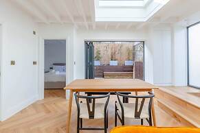 Luxuriously Compact 1BD Eco Home Clapham Common!