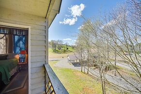 Peaceful Guntersville Cabin: Fire Pit, Near Lake!