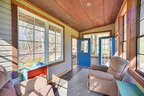 Peaceful Guntersville Cabin: Fire Pit, Near Lake!