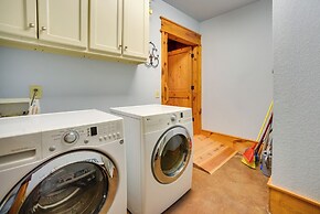 Luxurious Lakefront Paradise in Scottsboro w/ Dock