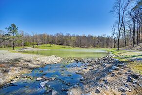 Quiet Guntersville Cottage Near Lake: Boat Parking