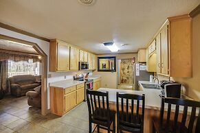 Quiet Guntersville Cottage Near Lake: Boat Parking