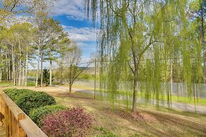 Quiet Guntersville Cottage Near Lake: Boat Parking