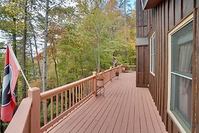 Picturesque Clayton Cabin w/ Mountain Views!